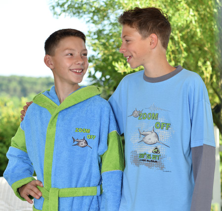 Badem�ntel und Schlafanz�ge<br />Jungen und M�dchen Gr. 116-176